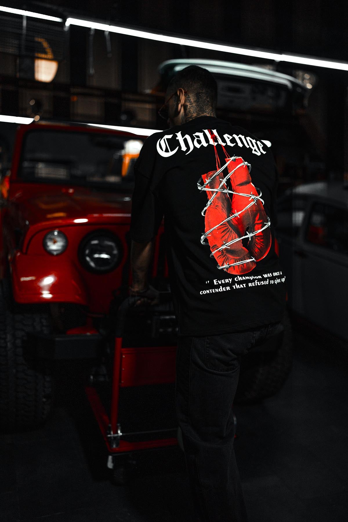 Challenge Box Gloves Print Oversize Black T-shirt