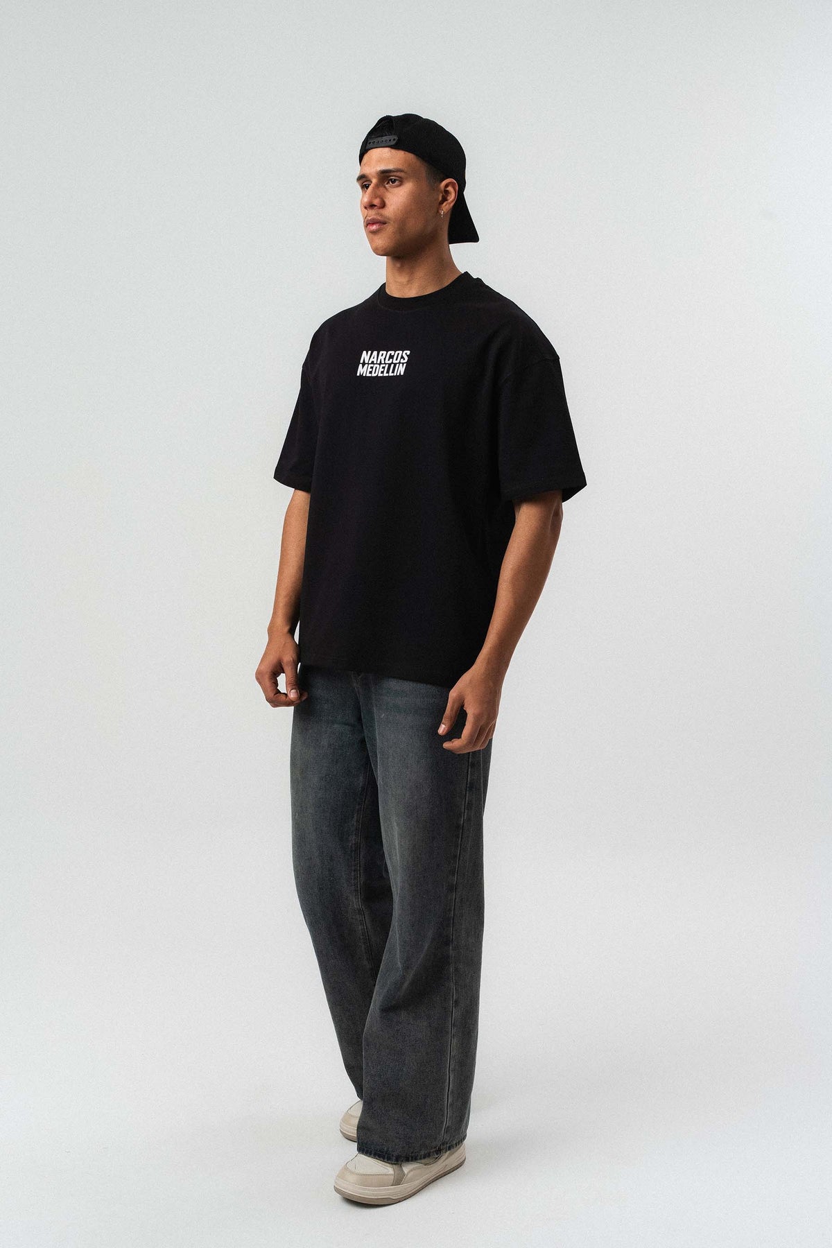 Narcos Medellin Nakış Detaylı Siyah Oversize Baskılı T-Shirt