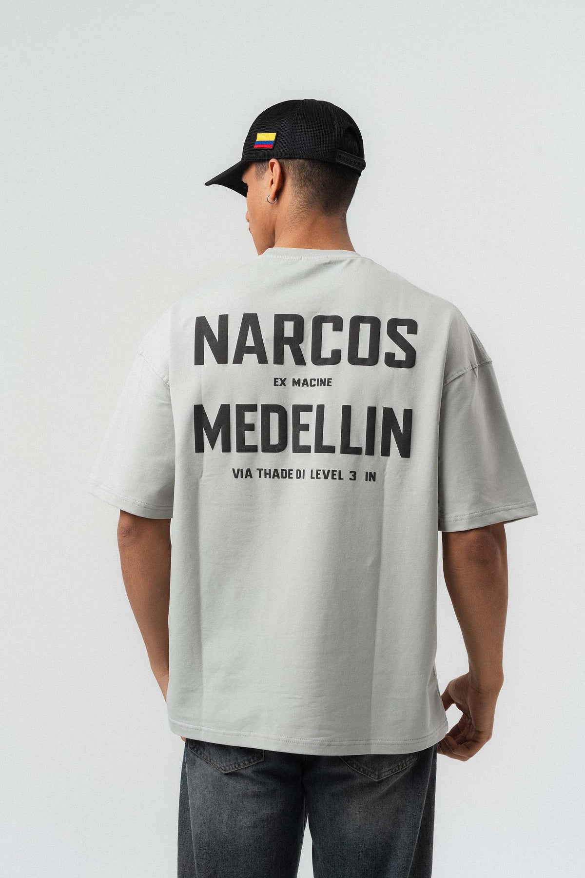 Narcos Medellin Nakış Detaylı Gri Oversize Baskılı T-Shirt