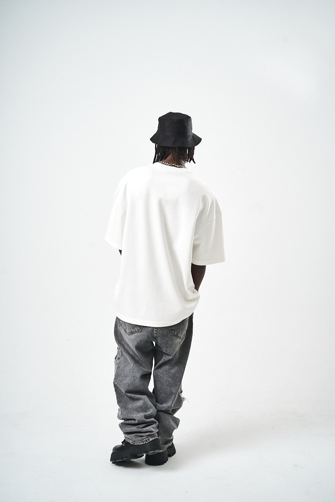 Oversize White Fit Basic T-Shirt