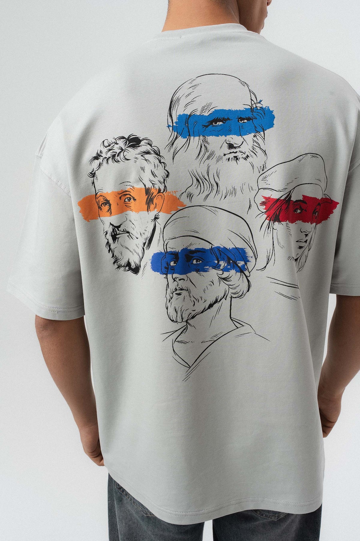 Art Figürlü Kabartmalı Gri Oversize Baskılı T-Shirt