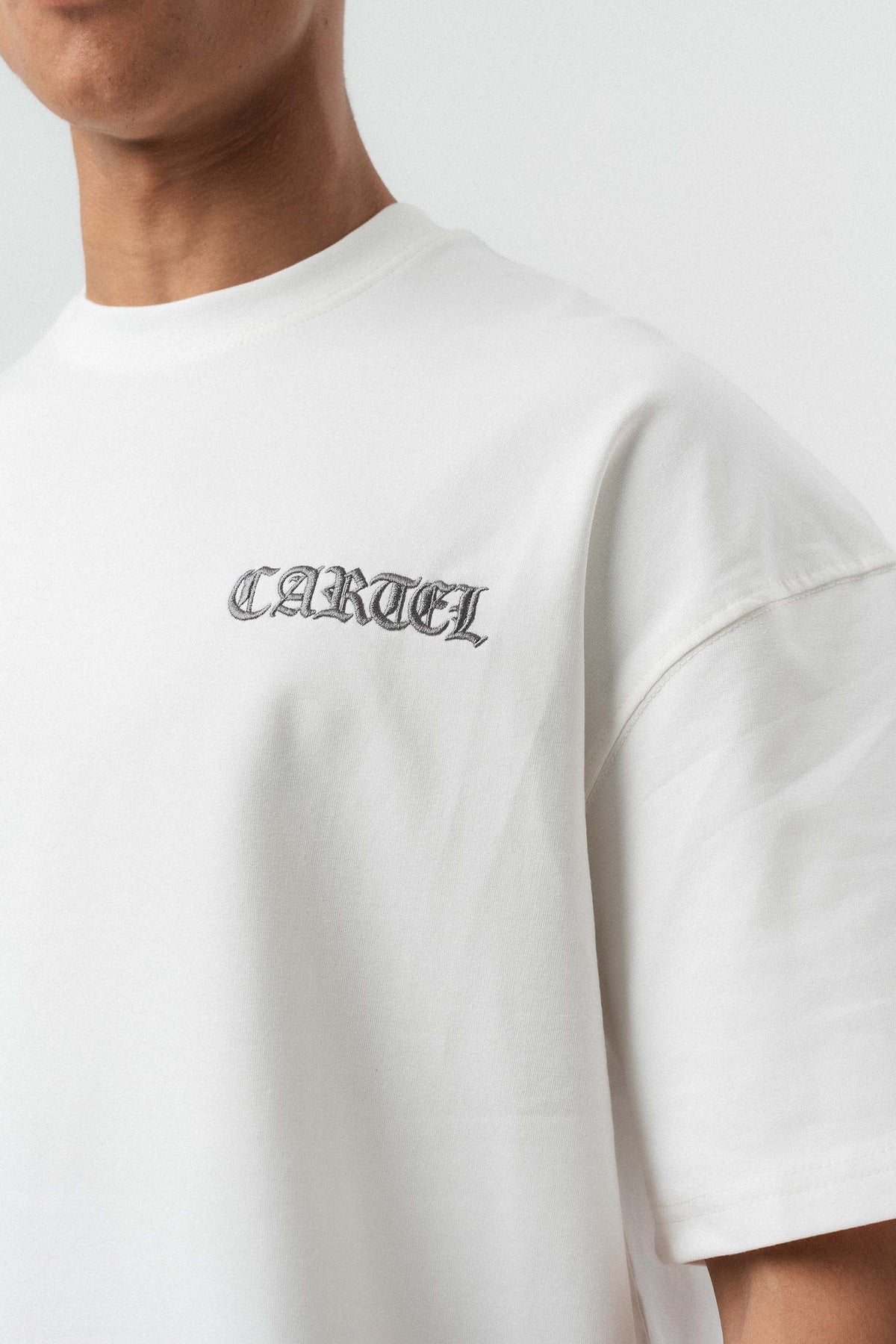Cartel Medellin Nakış Detaylı Beyaz Oversize Baskılı T-Shirt