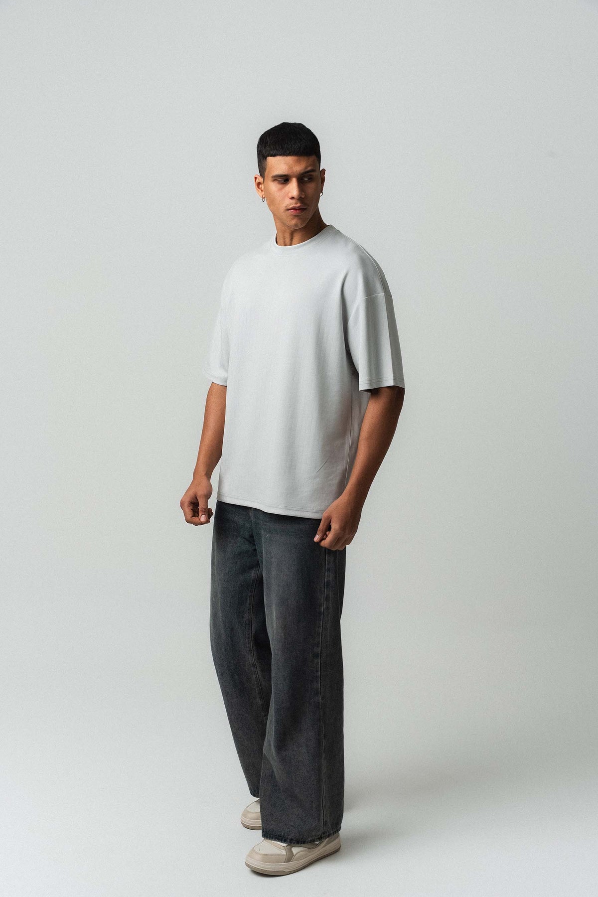Nakış Detaylı Çizgili Premium Oversize T-Shirt Gri