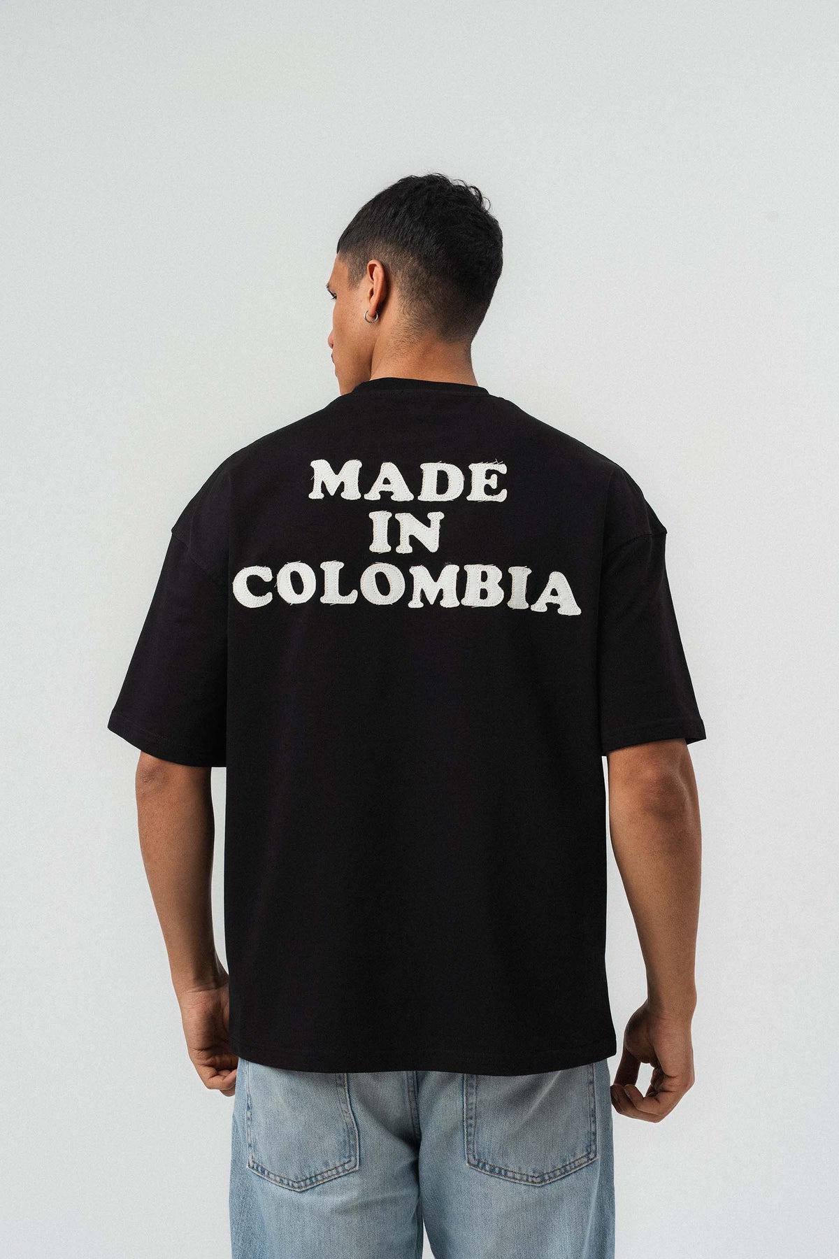 Colombia Nakış Detaylı Siyah Oversize Baskılı T-Shirt