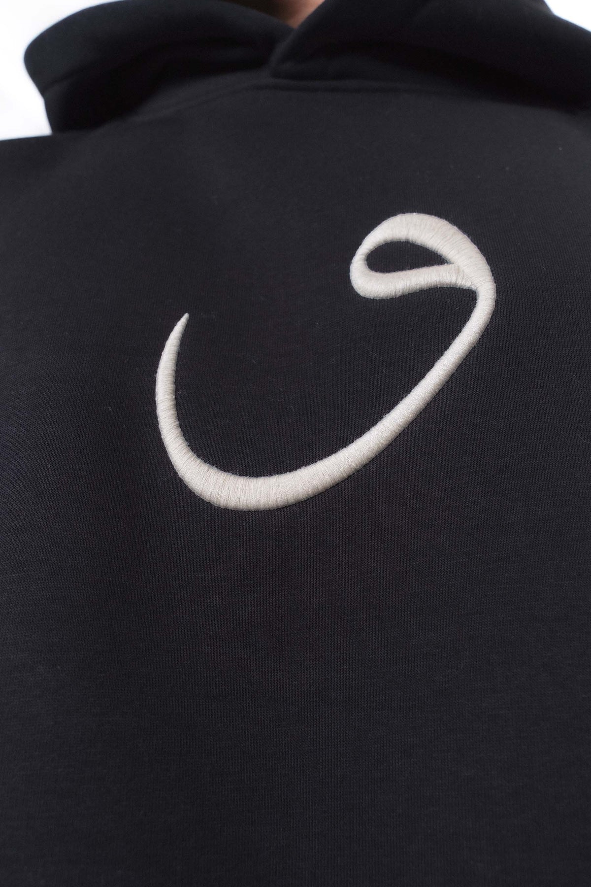 Etnik Tasarım V Harfi Siyah Oversize Hoodie