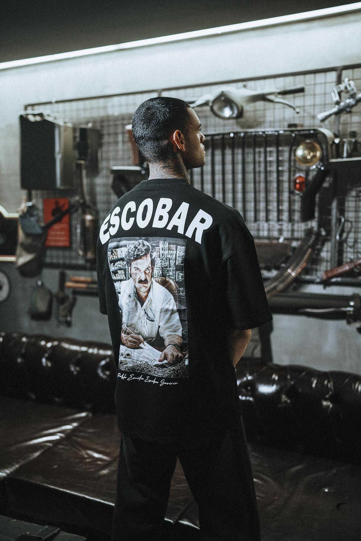 Escobar Patch Baskılı Oversize Siyah T-Shirt