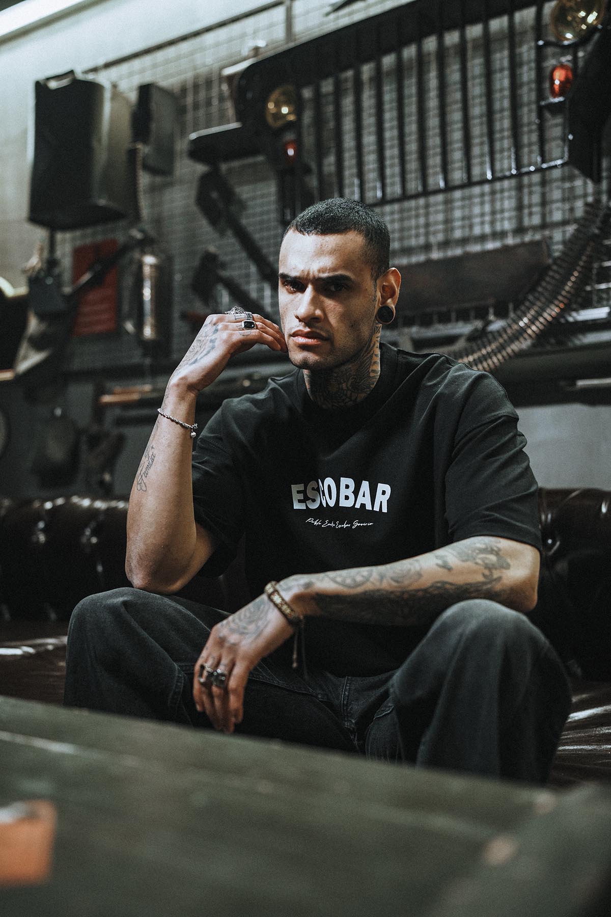 Escobar Patch Baskılı Oversize Siyah T-Shirt