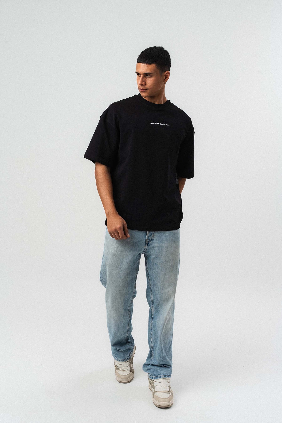 Etnik Desen Nakış Detaylı Siyah Oversize Baskılı T-Shirt
