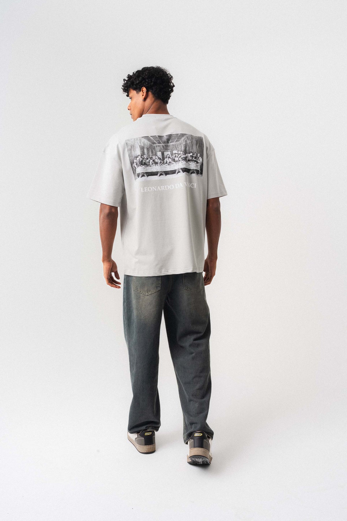 Leonardo Da Vinci Gri Oversize Baskılı T-Shirt