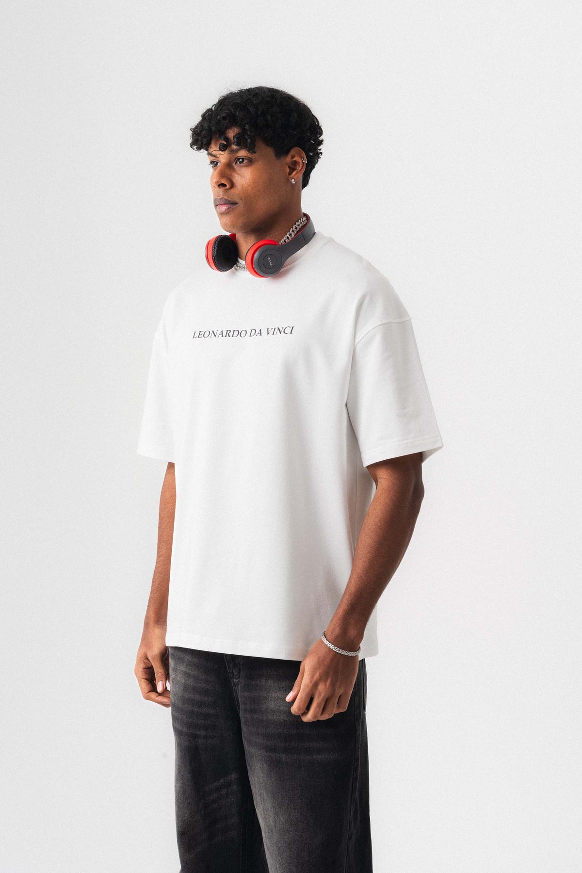 Leonardo Da Vinci Beyaz Oversize Baskılı T-Shirt