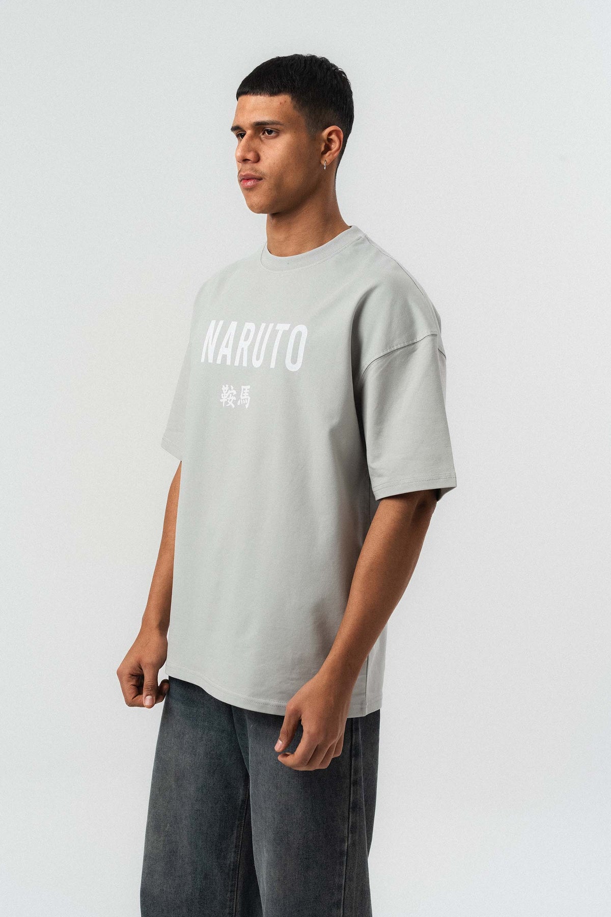 Naruto Baskılı Gri Oversize Baskılı T-Shirt