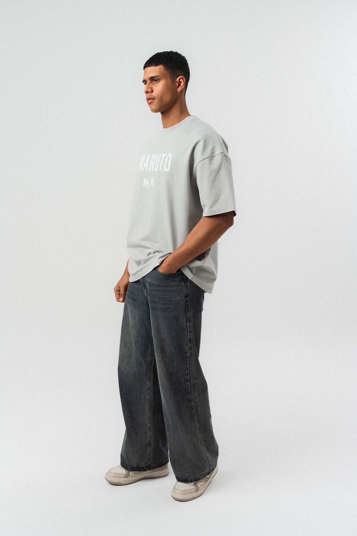 Naruto Baskılı Gri Oversize Baskılı T-Shirt