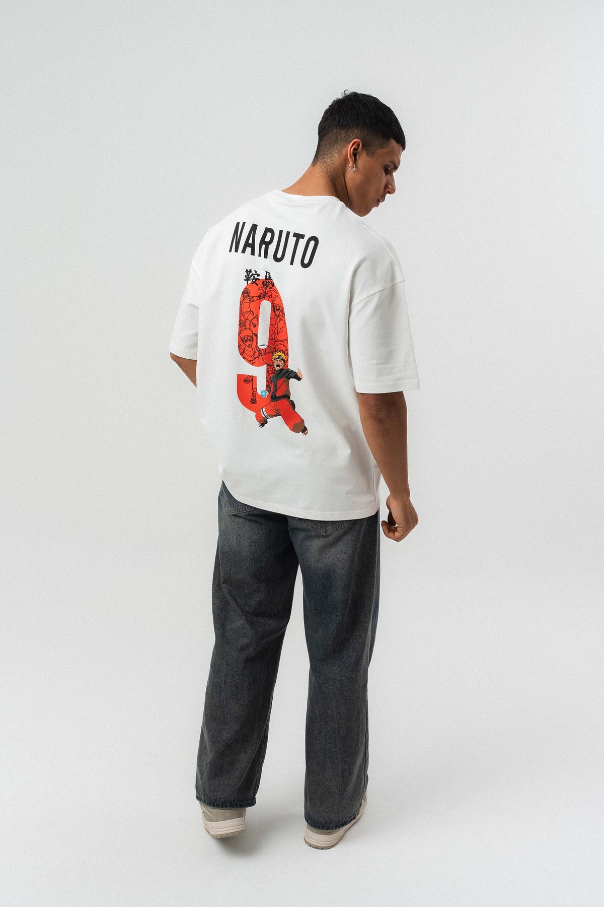 Naruto Baskılı Beyaz Oversize Baskılı T-Shirt