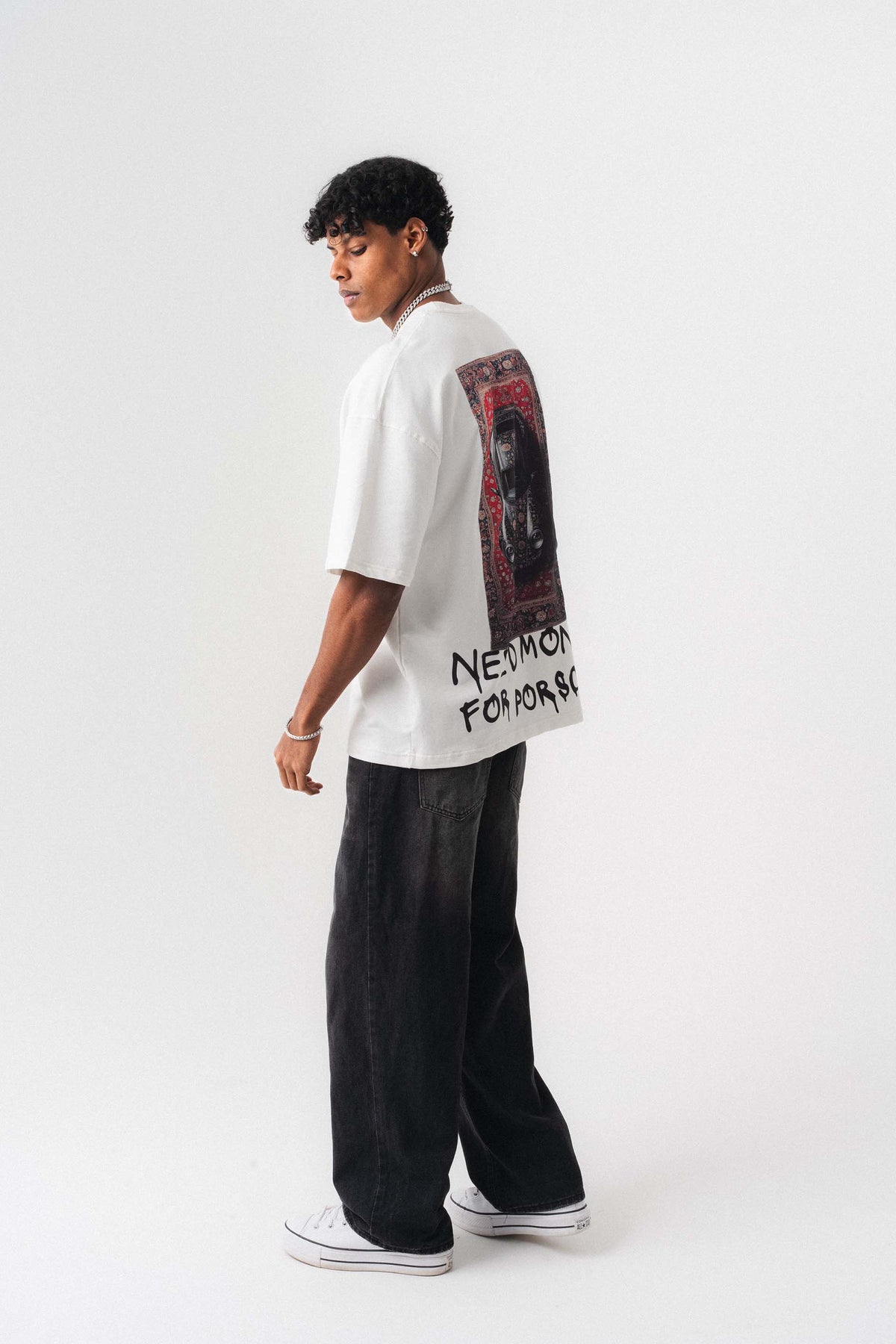 Need Money For Porsche Beyaz Oversize Baskılı T-Shirt