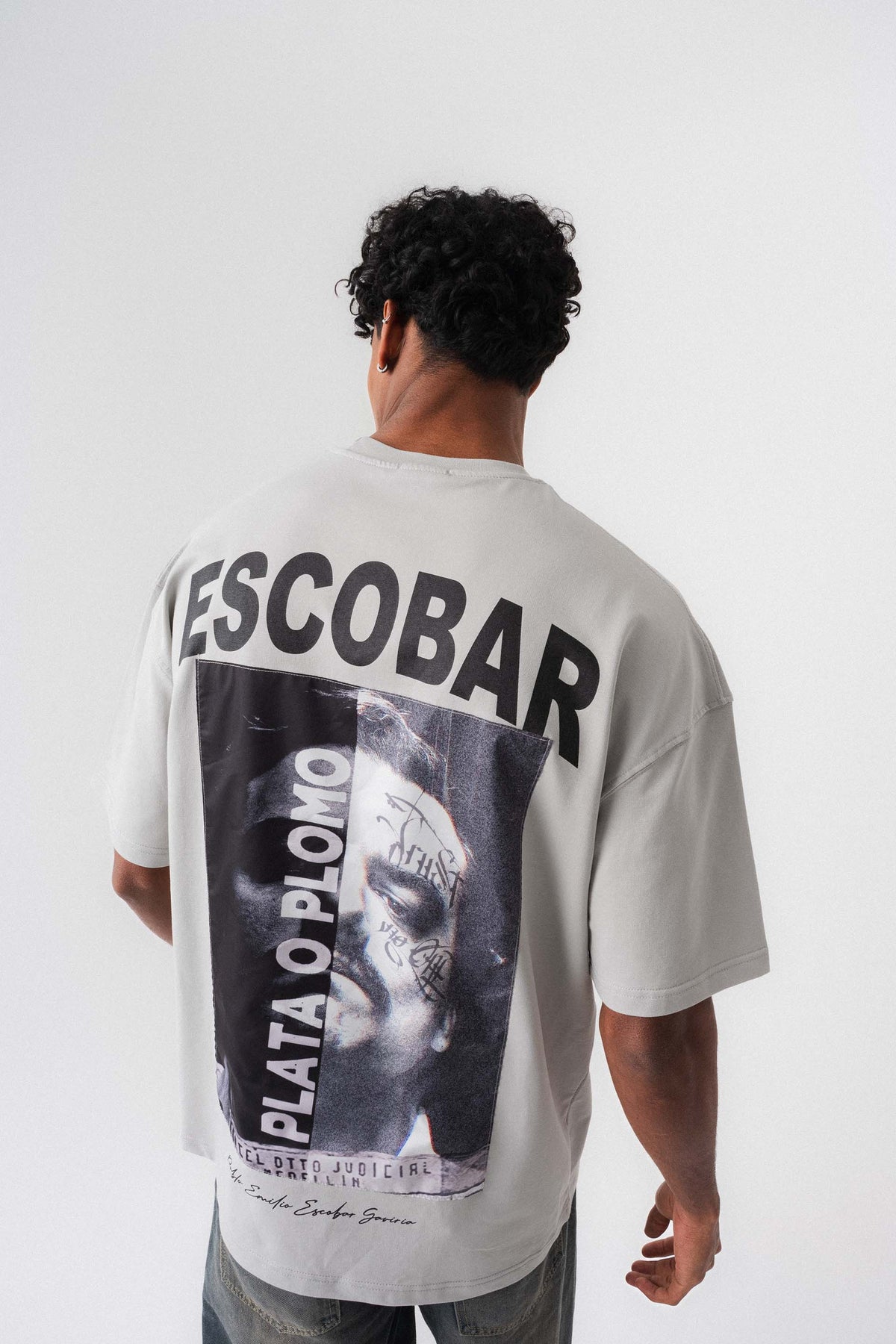 Pablo Emilio Escobar Gri Oversize Baskılı T-Shirt