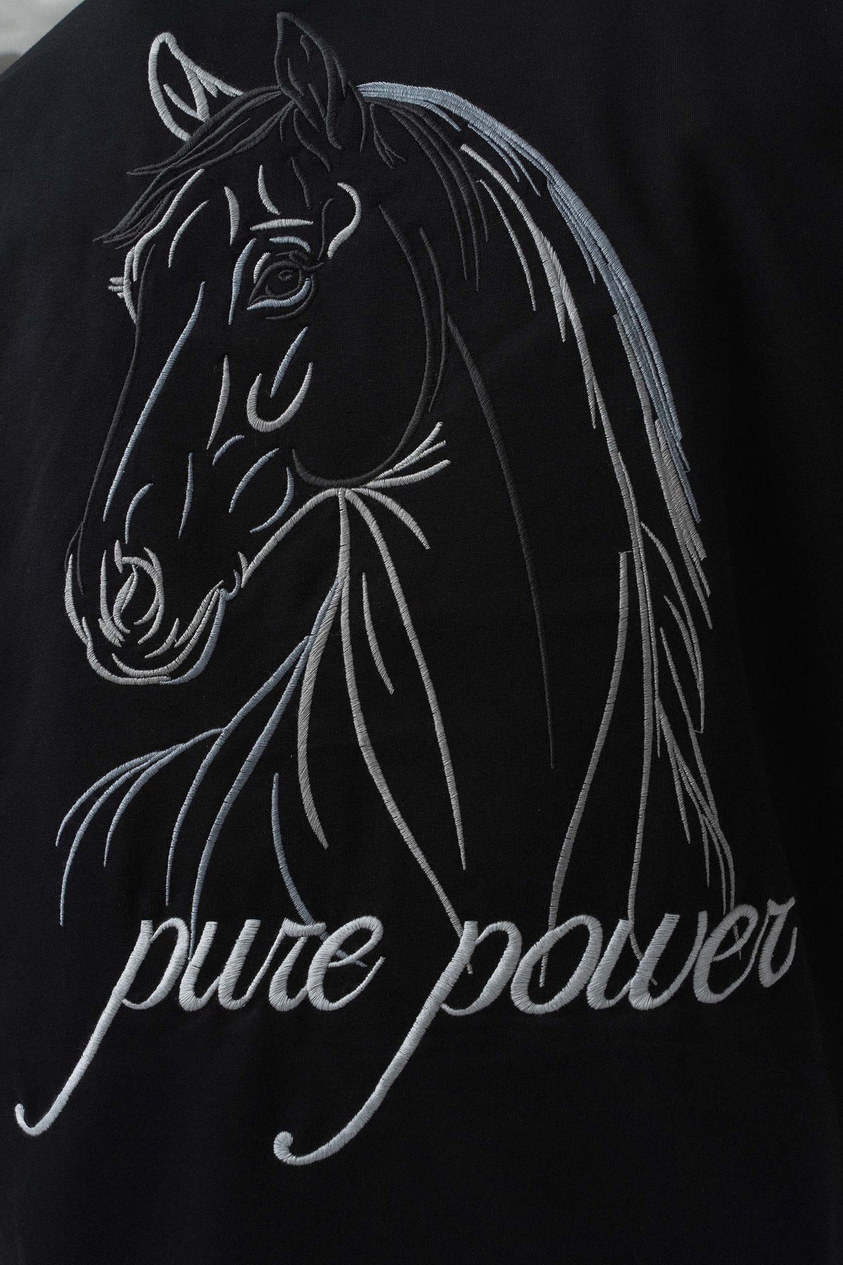 Pure Power At Baskılı Siyah Oversize Baskılı T-Shirt