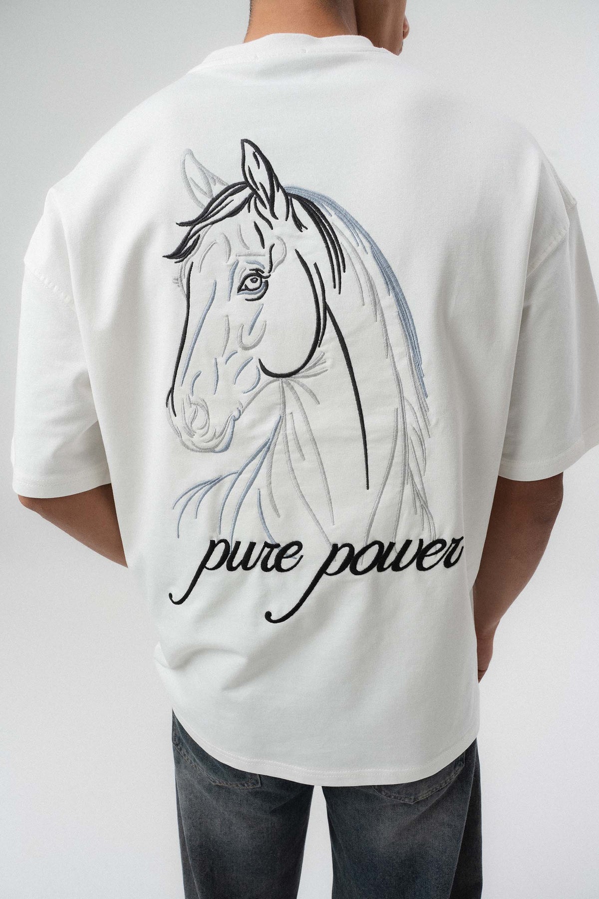 Pure Power At Baskılı Beyaz Oversize Baskılı T-Shirt