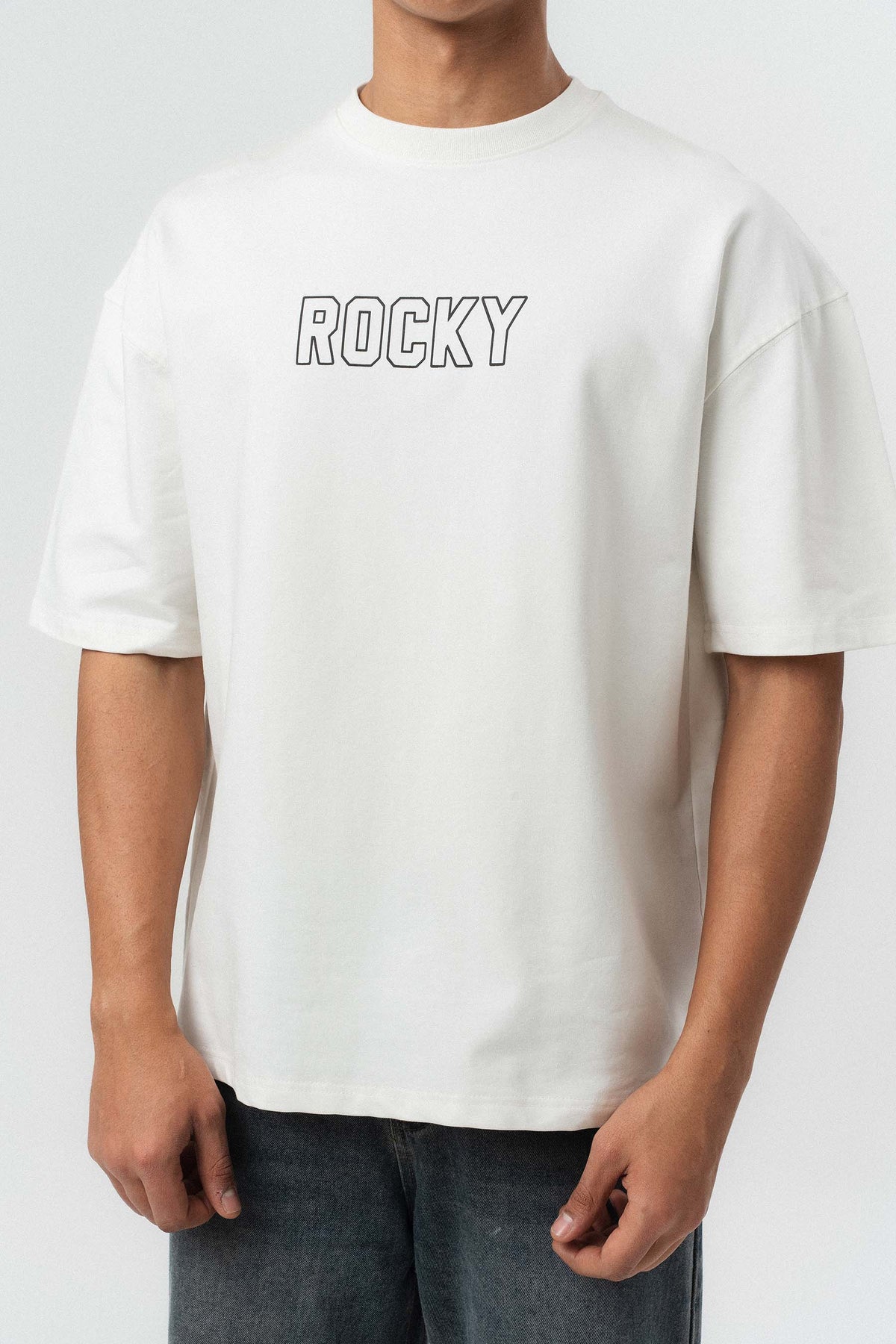Rocky Balboa Kabartma Detaylı Beyaz Oversize Baskılı T-Shirt