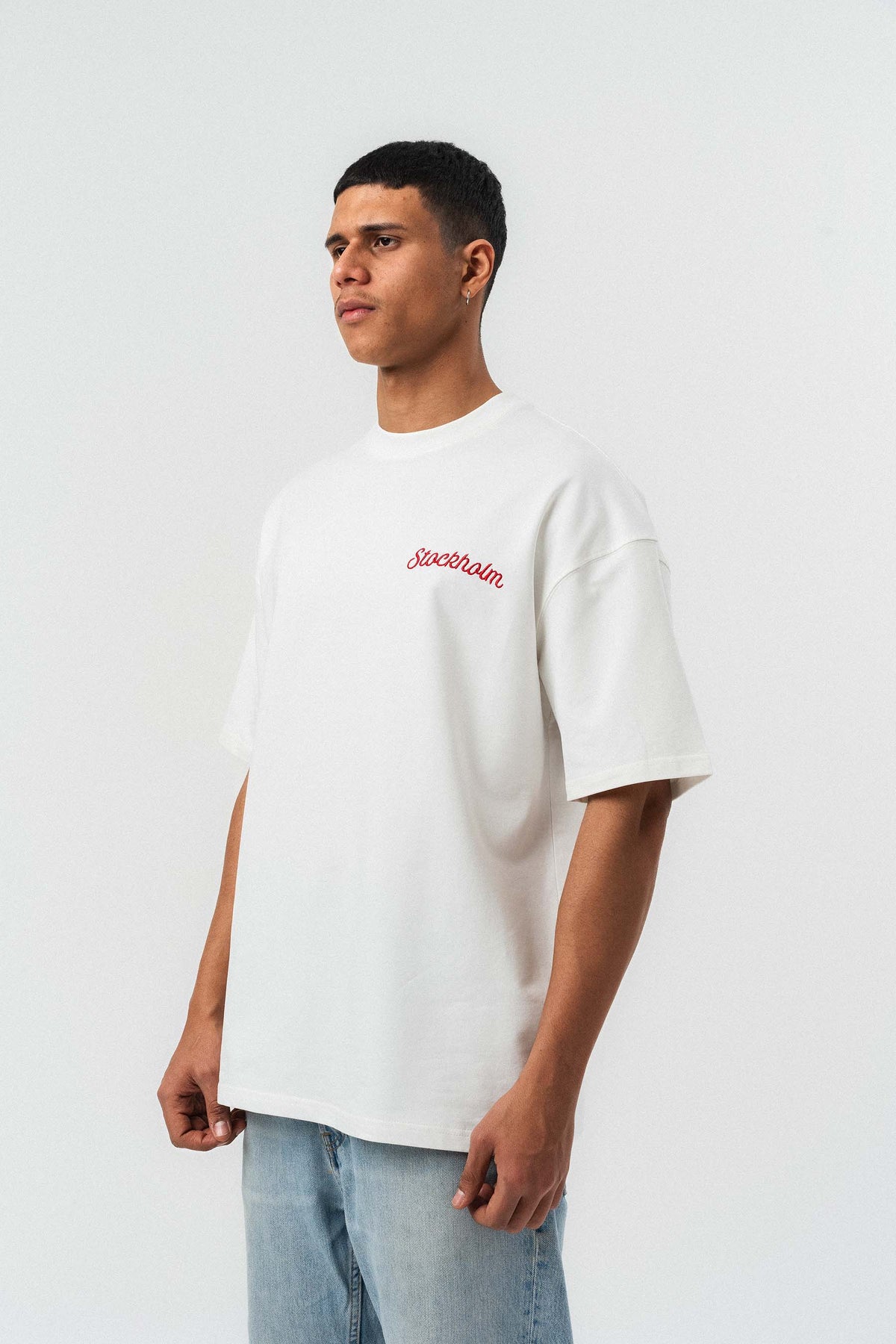 Stockholm Nakış Detaylı Beyaz Oversize Baskılı T-Shirt