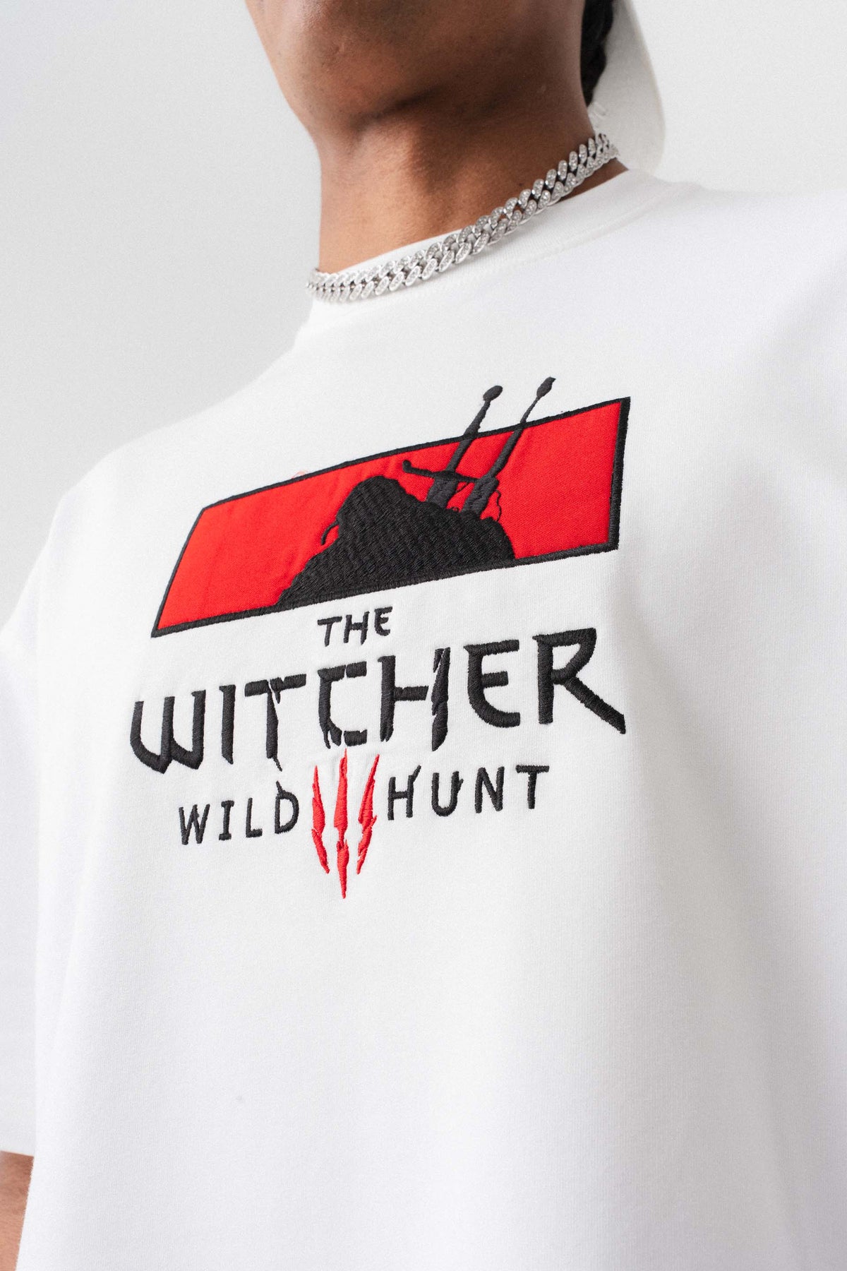 The Witcher Beyaz Oversize Baskılı T-Shirt