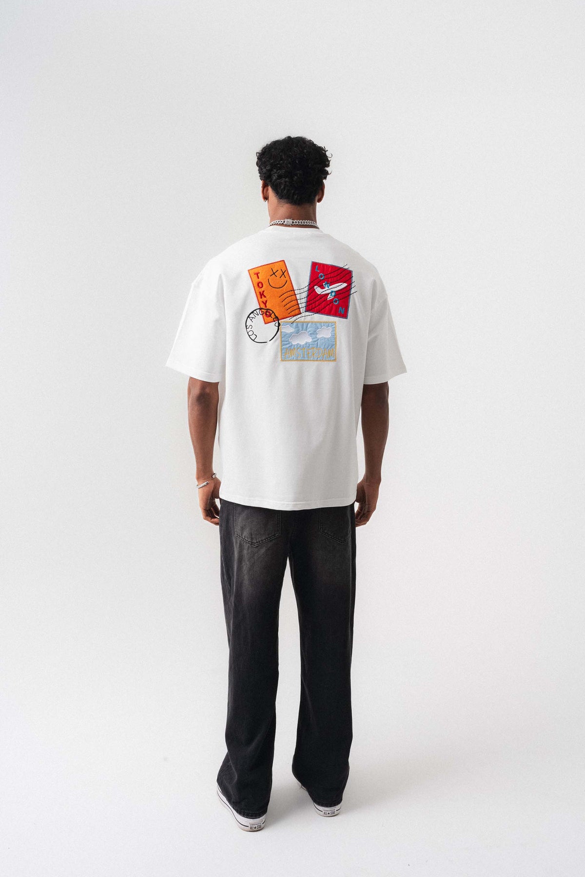 Tokyo Patchli Beyaz Oversize Baskılı T-Shirt