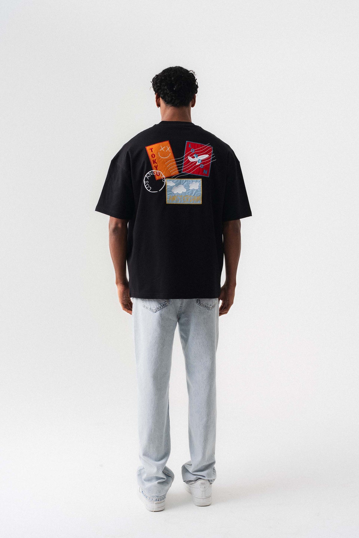 Tokyo Patchli Siyah Oversize Baskılı T-Shirt