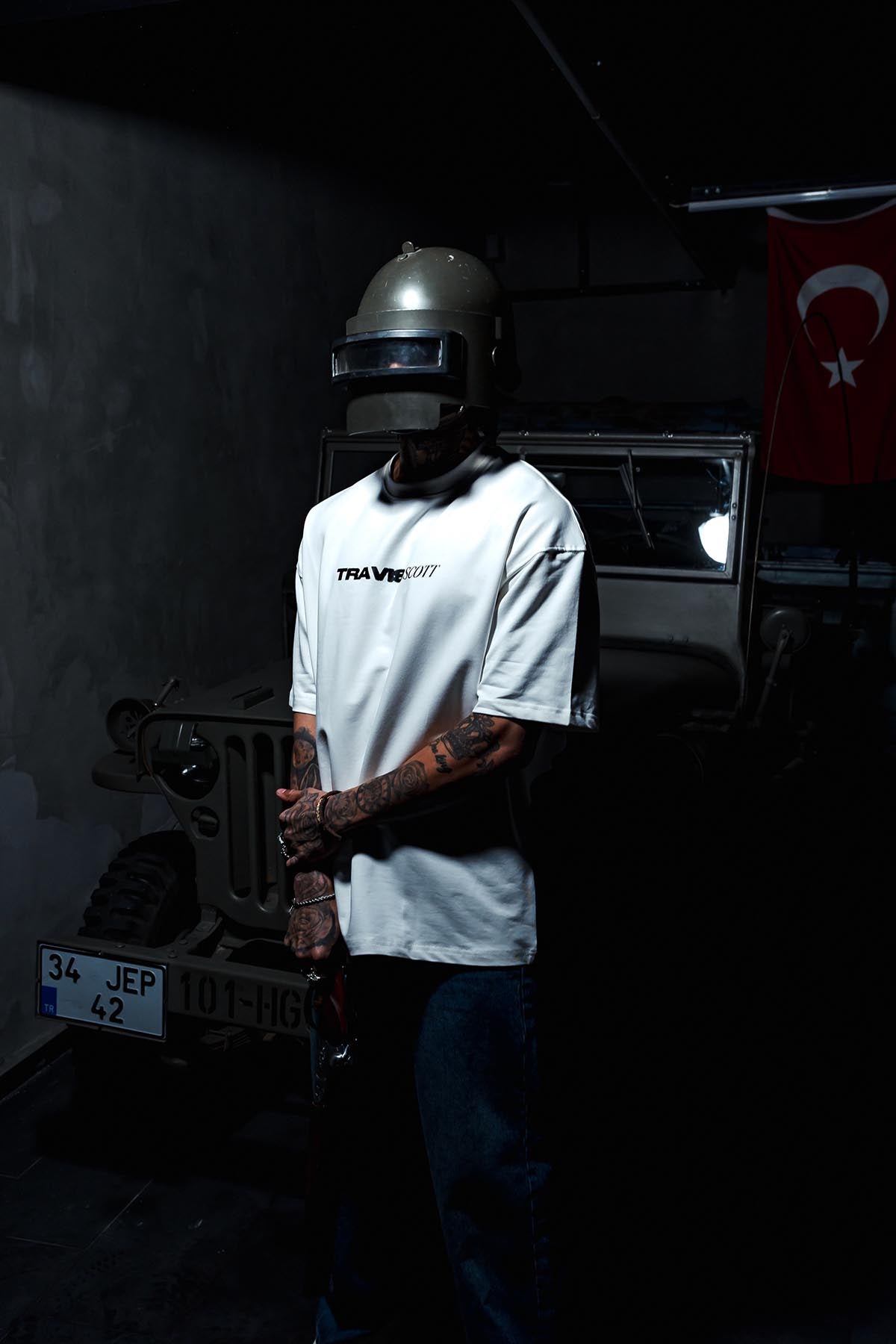 Travis Scott Oversize White T-shirt with Back Picture Print