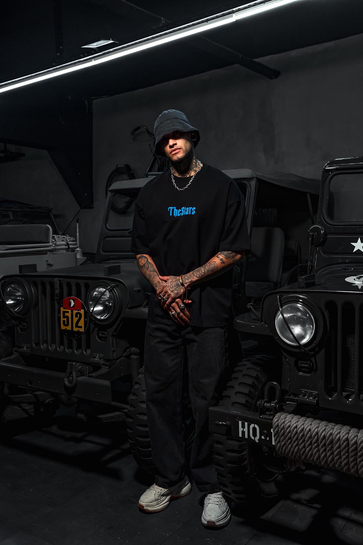TheStars Bird Print Oversize Black T-Shirt