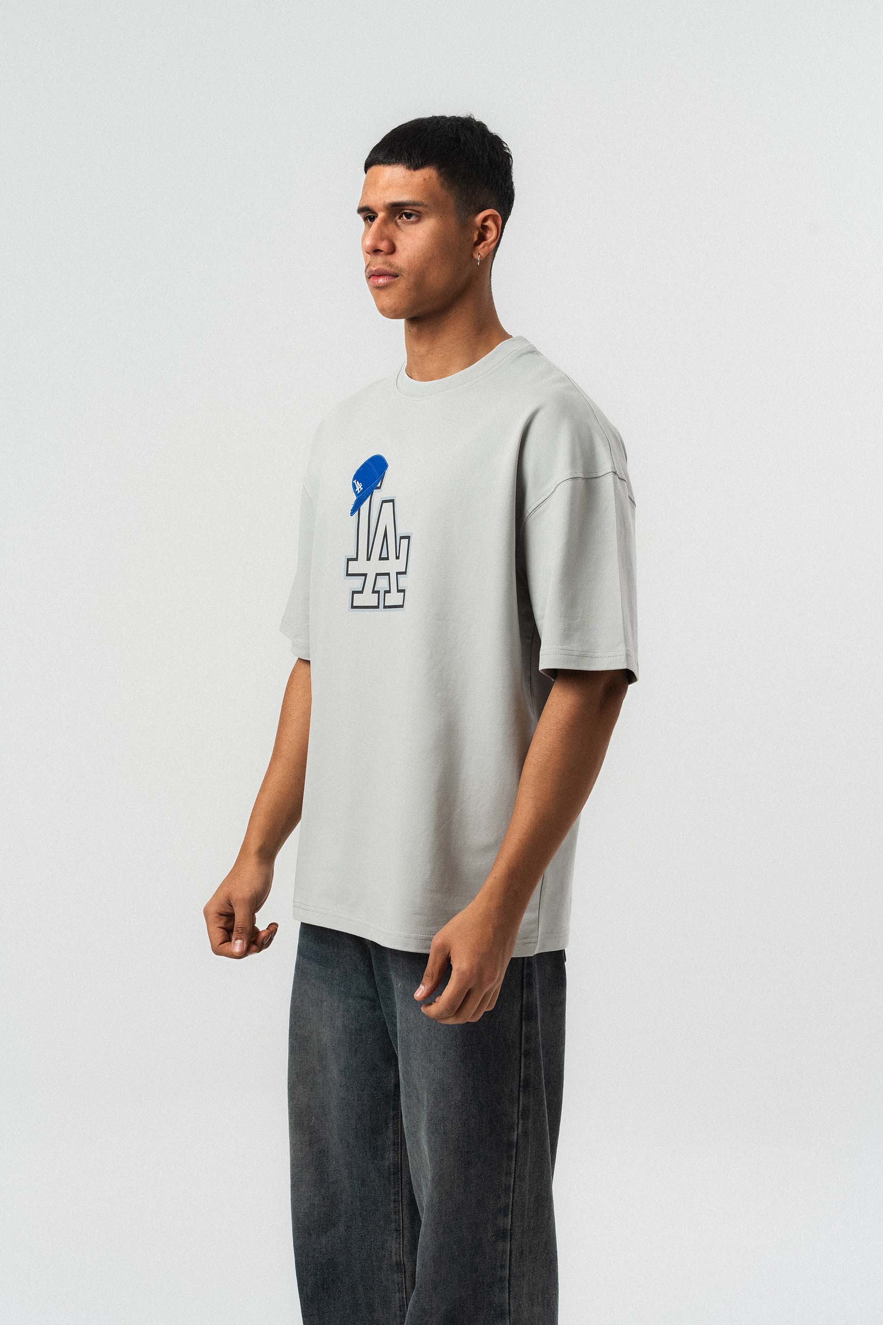 LA Nakış Detaylı Gri Oversize Baskılı T-Shirt