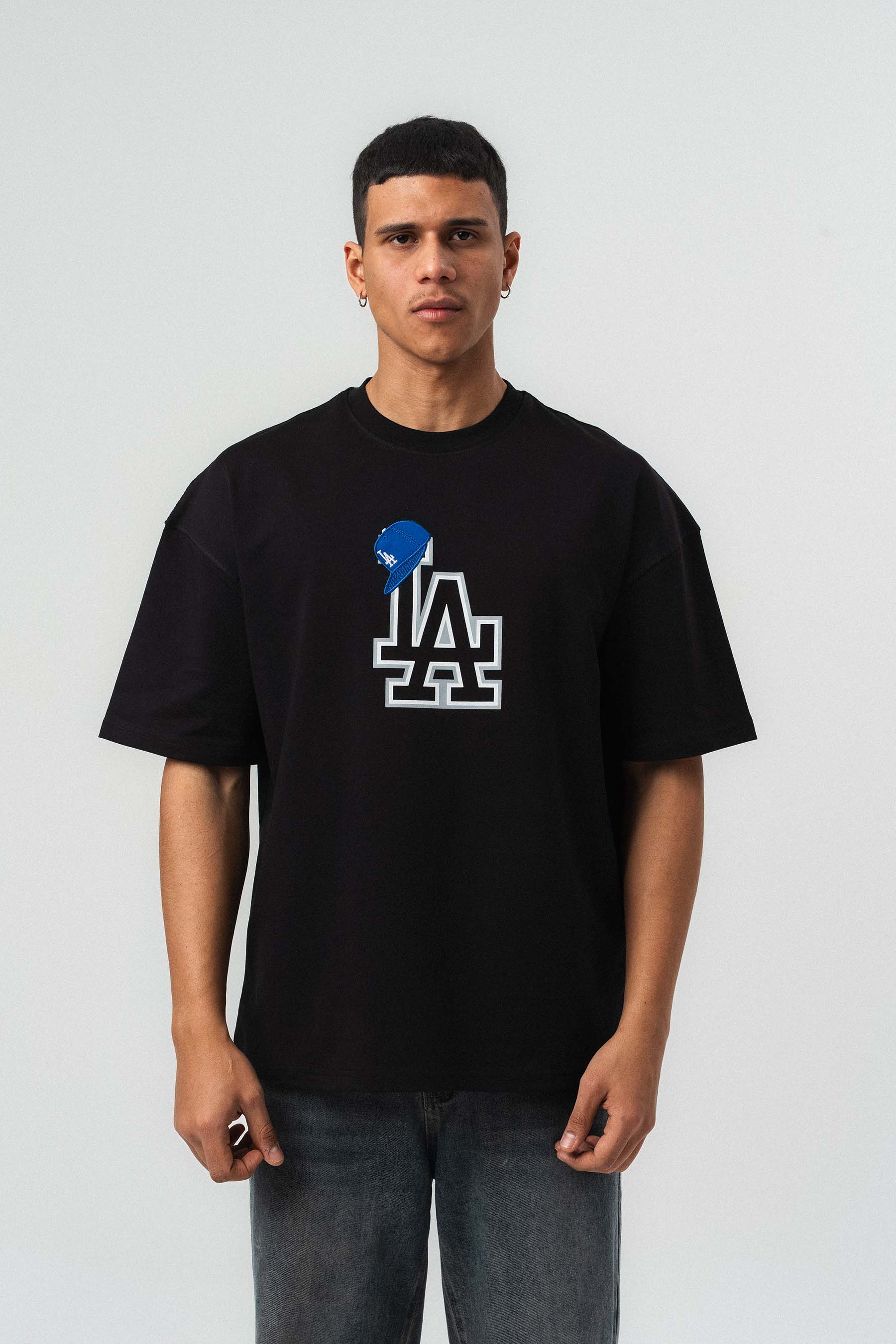 LA Nakış Detaylı Siyah Oversize Baskılı T-Shirt