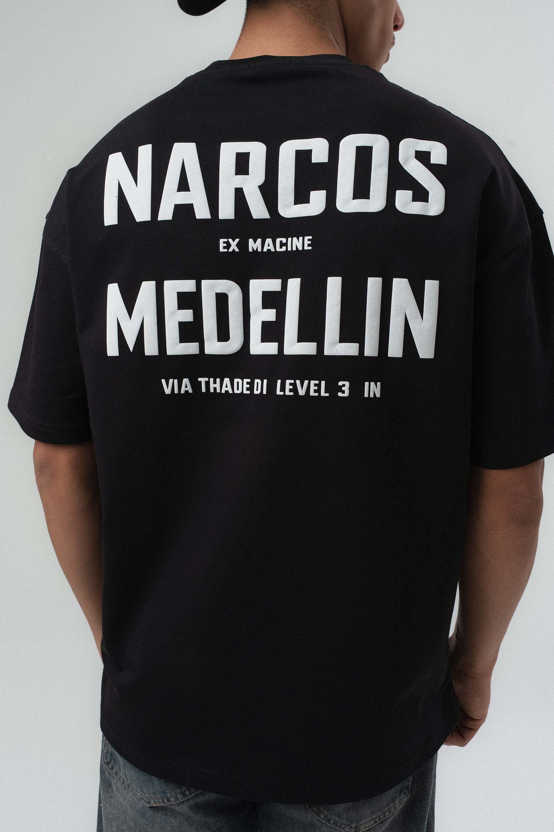 Narcos Medellin Nakış Detaylı Siyah Oversize Baskılı T-Shirt