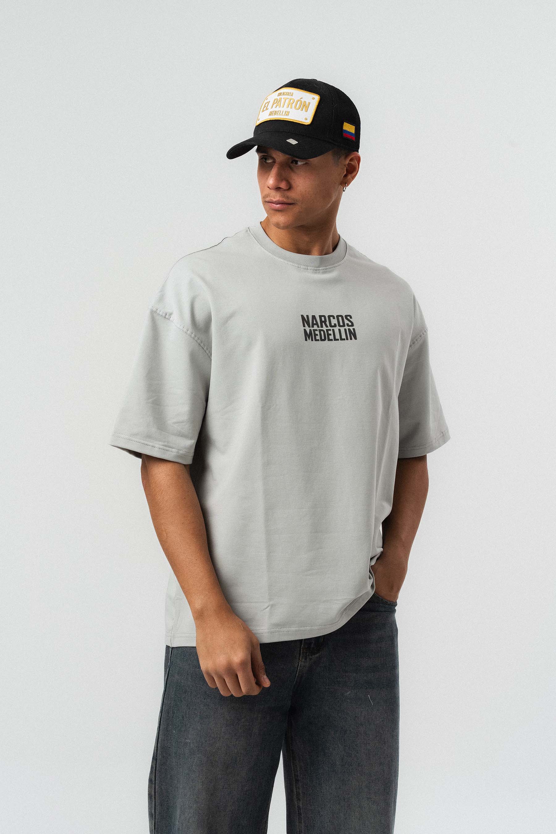 Narcos Medellin Nakış Detaylı Gri Oversize Baskılı T-Shirt