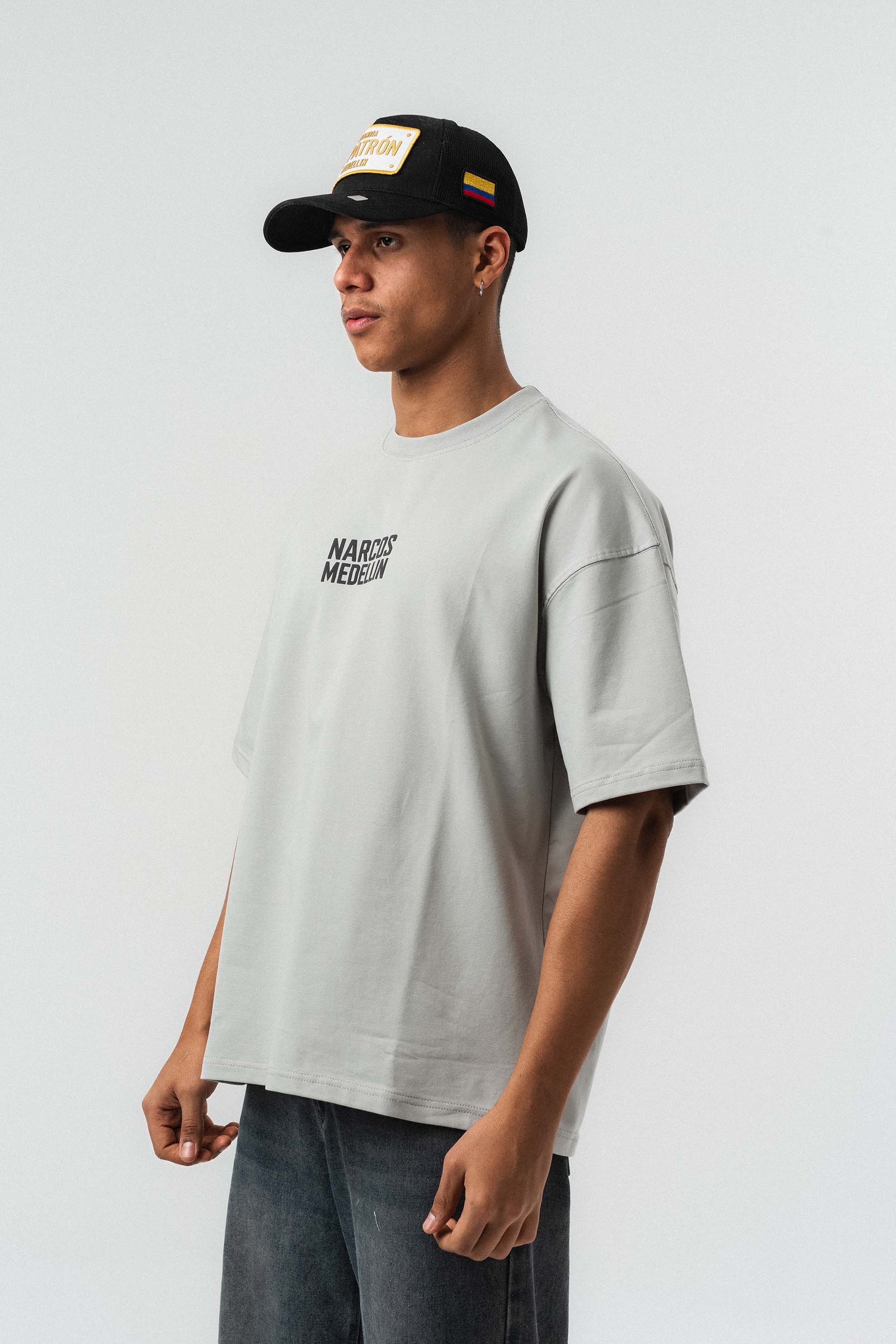 Narcos Medellin Nakış Detaylı Gri Oversize Baskılı T-Shirt