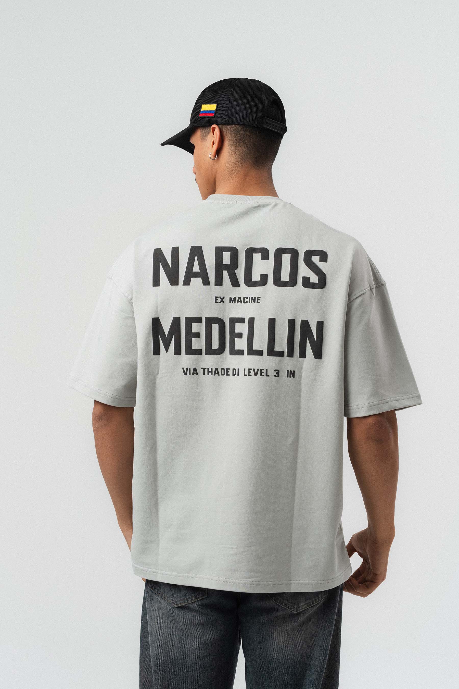 Narcos Medellin Nakış Detaylı Gri Oversize Baskılı T-Shirt