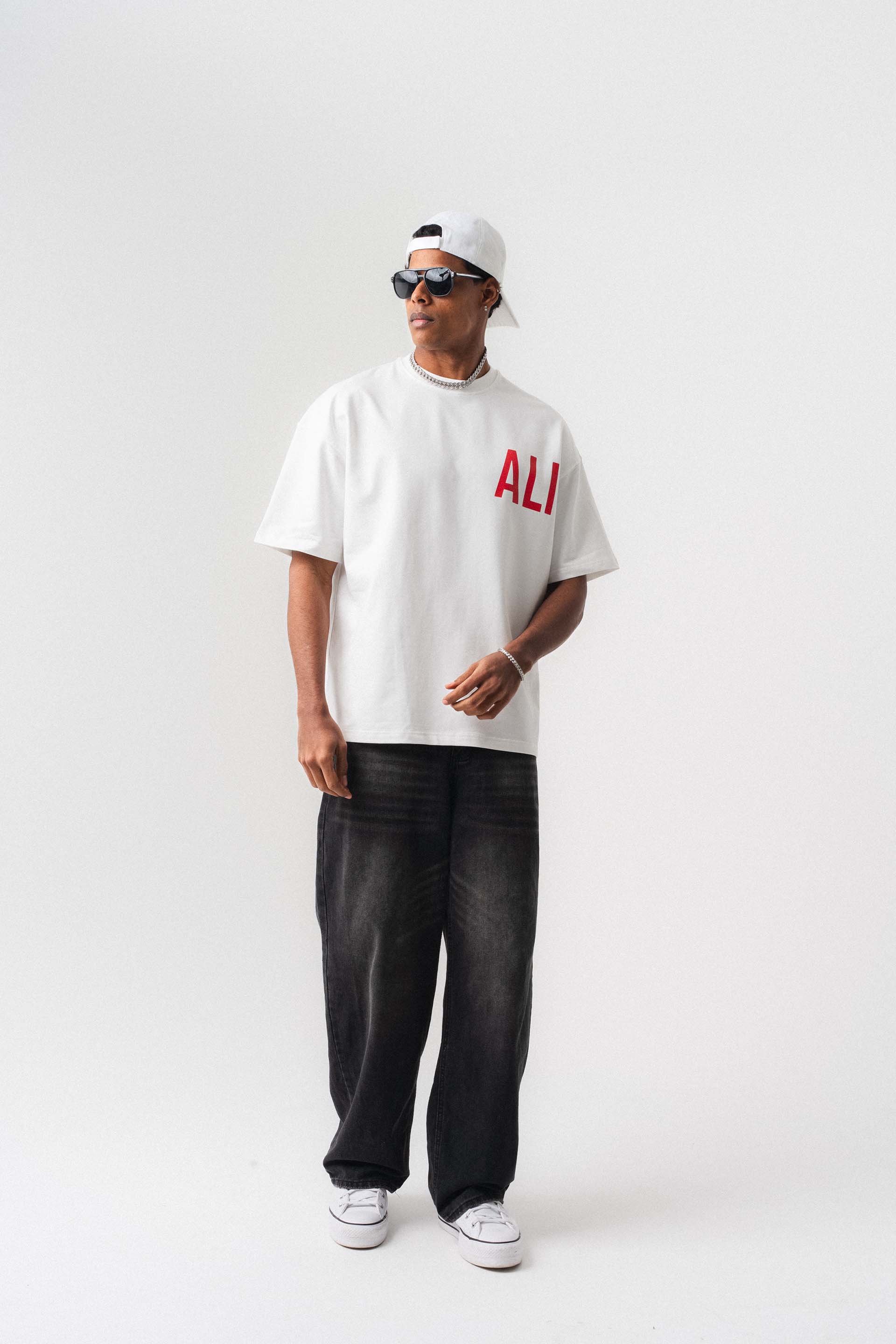 Muhammed Ali Beyaz Oversize Baskılı T-Shirt