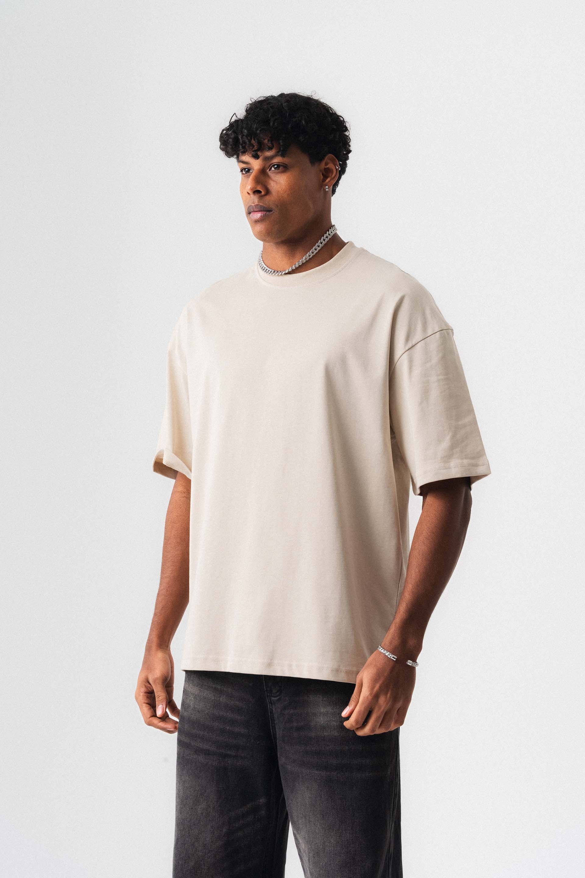Oversize Basic Kırık Beyaz T-Shirt