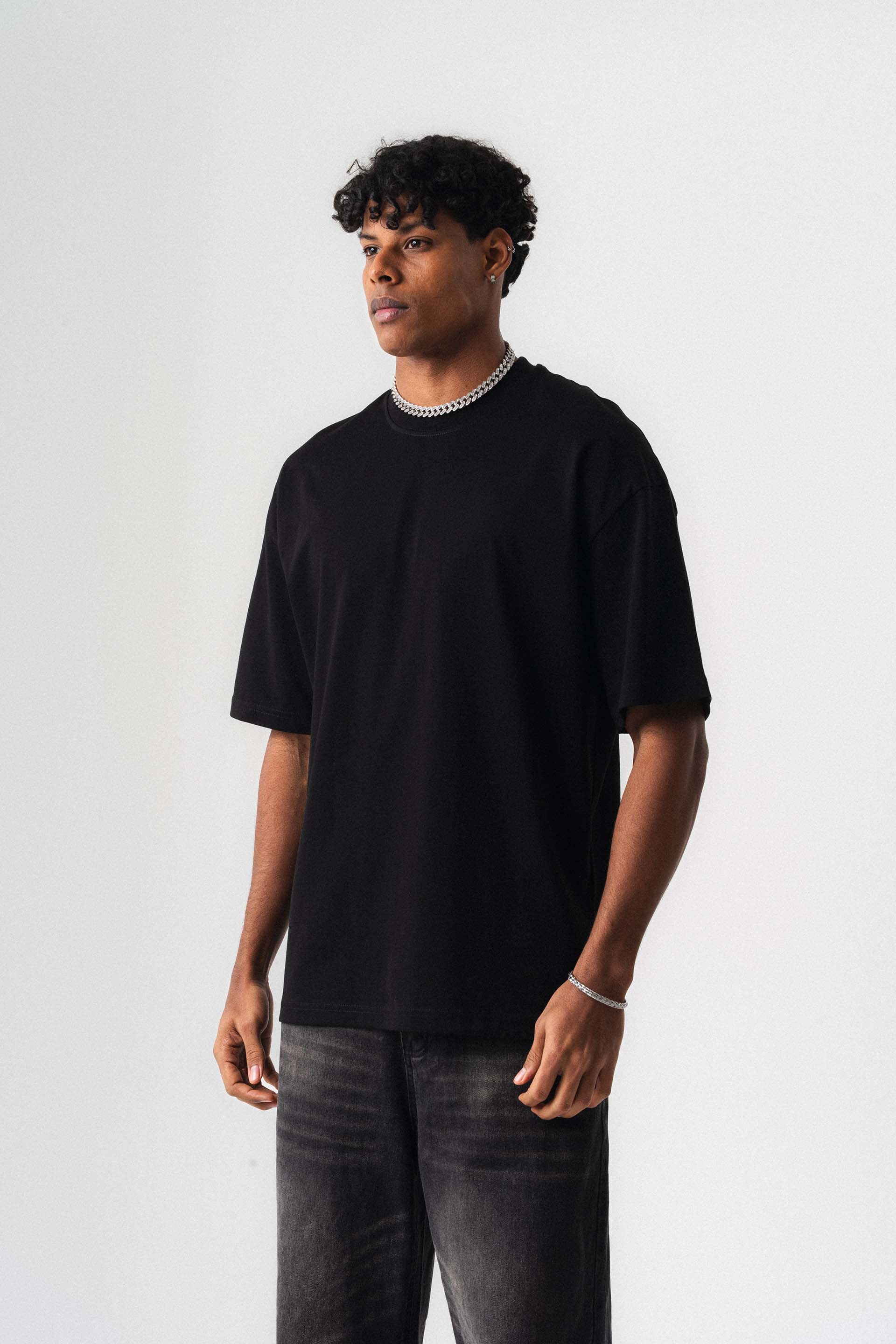 Oversize Basic Siyah T-Shirt