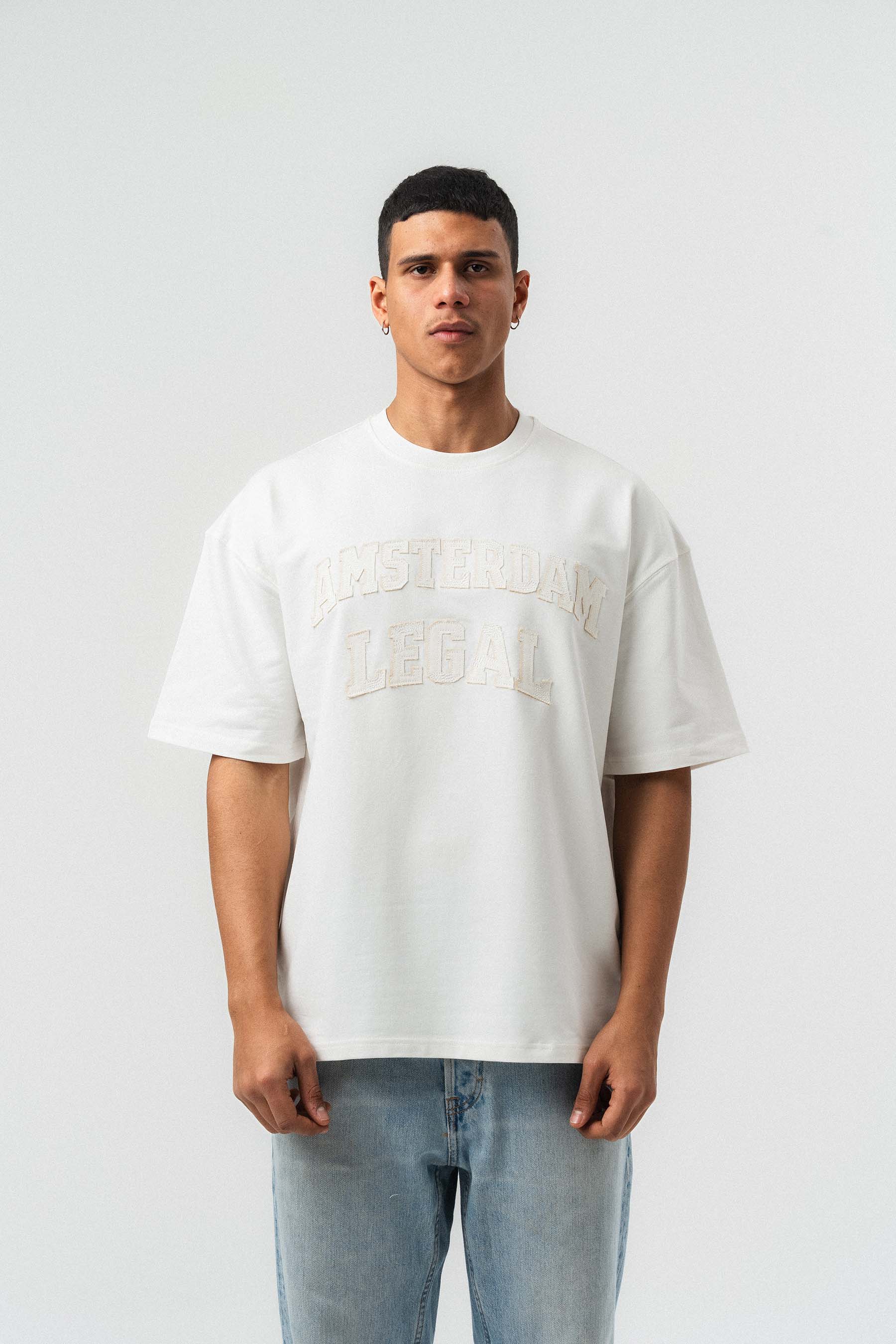 Amsterdam Legal Nakış Detaylı Beyaz Oversize Baskılı T-Shirt