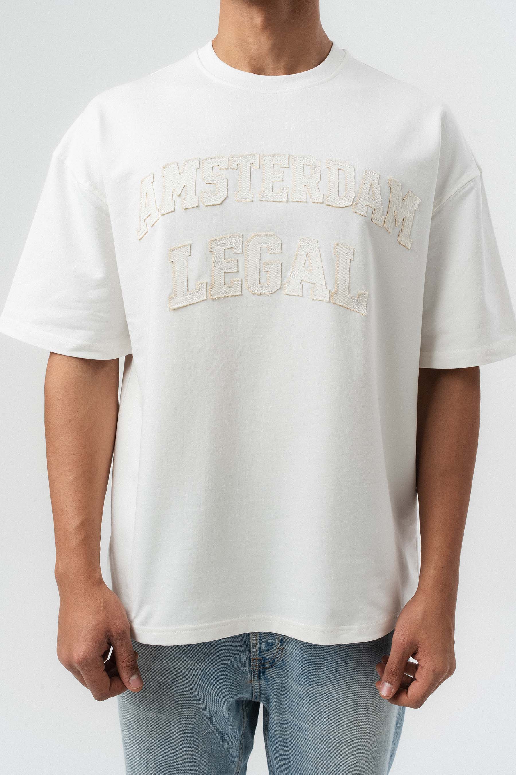 Amsterdam Legal Nakış Detaylı Beyaz Oversize Baskılı T-Shirt