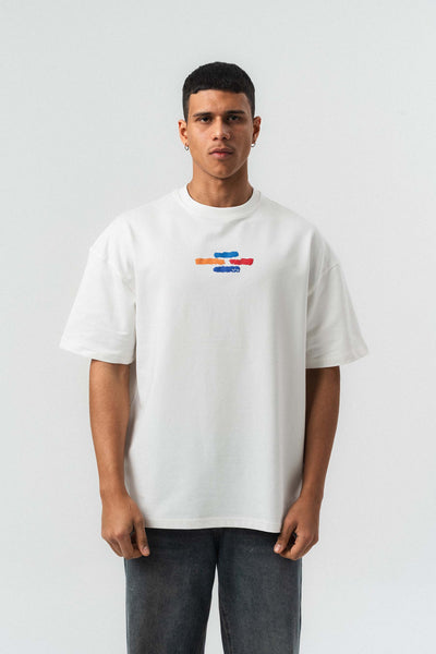 Art Figürlü Kabartmalı Beyaz Oversize Baskılı T-Shirt