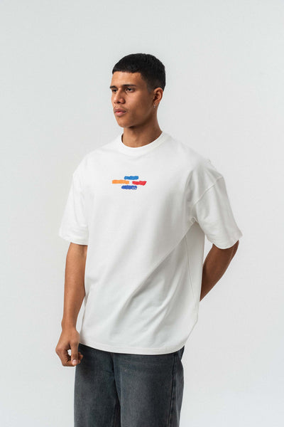 Art Figürlü Kabartmalı Beyaz Oversize Baskılı T-Shirt