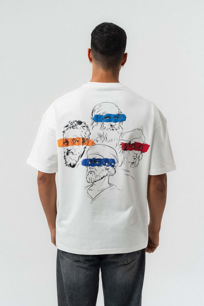 Art Figürlü Kabartmalı Beyaz Oversize Baskılı T-Shirt
