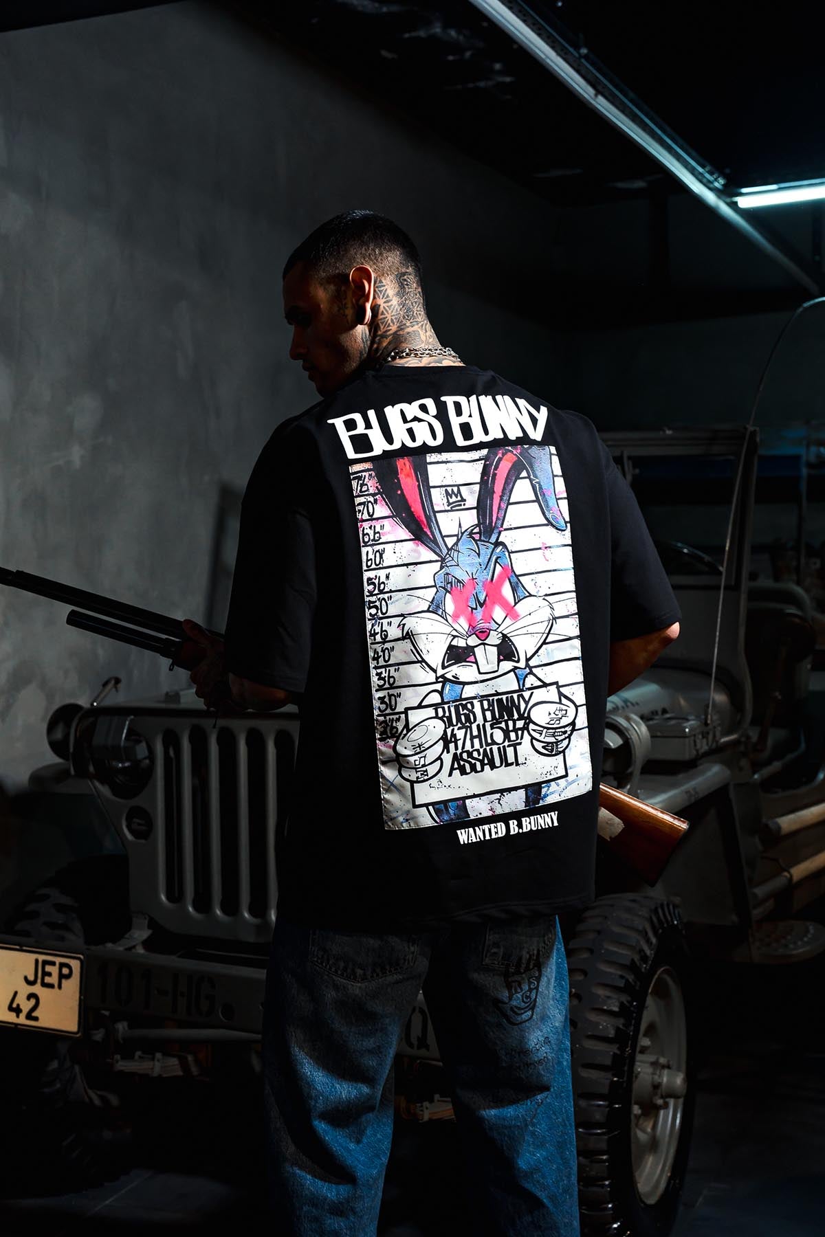 Bugs Bunny X İşaretli Patch baskı Oversize Siyah Tshirt