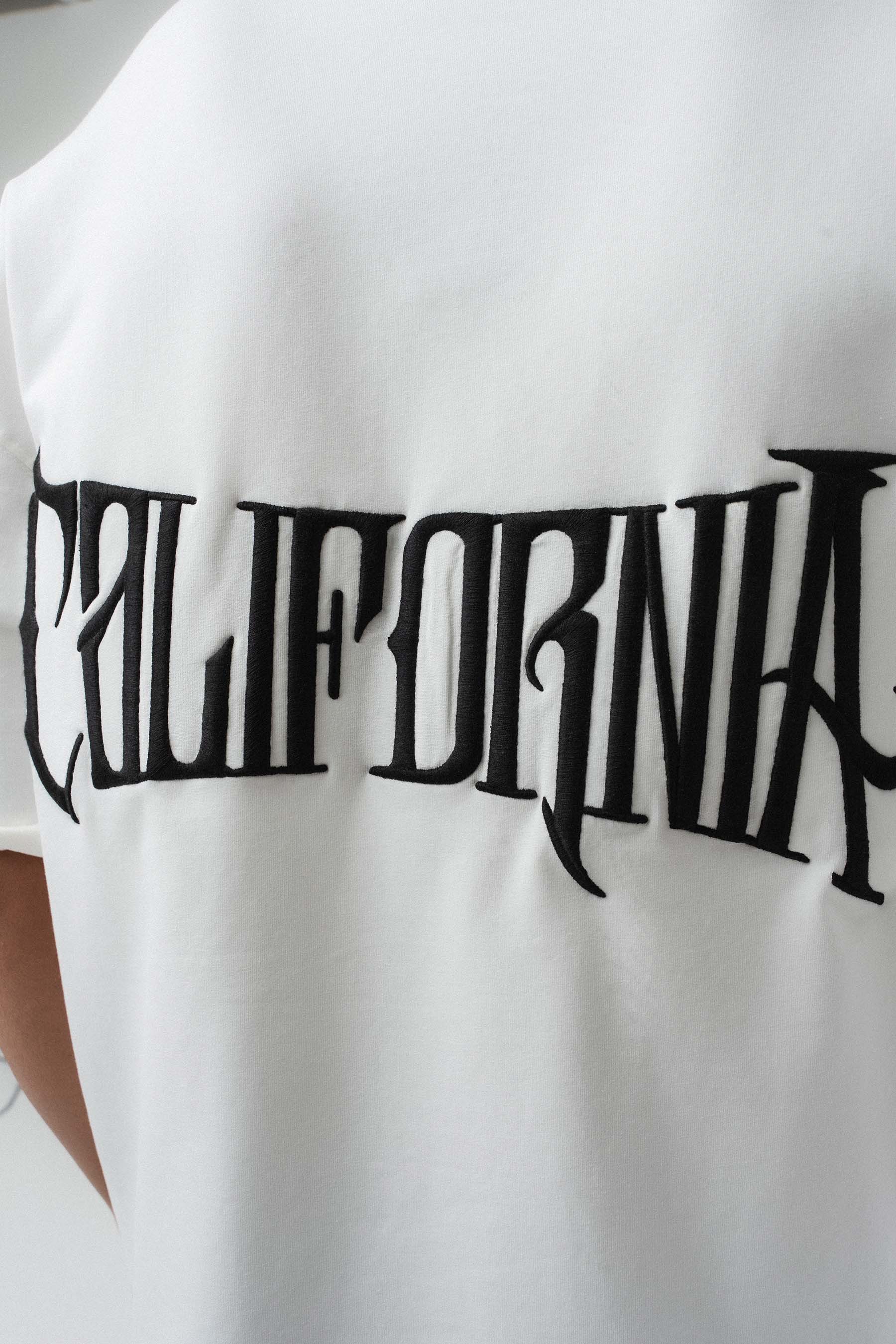California Baskılı Beyaz Oversize Baskılı T-Shirt