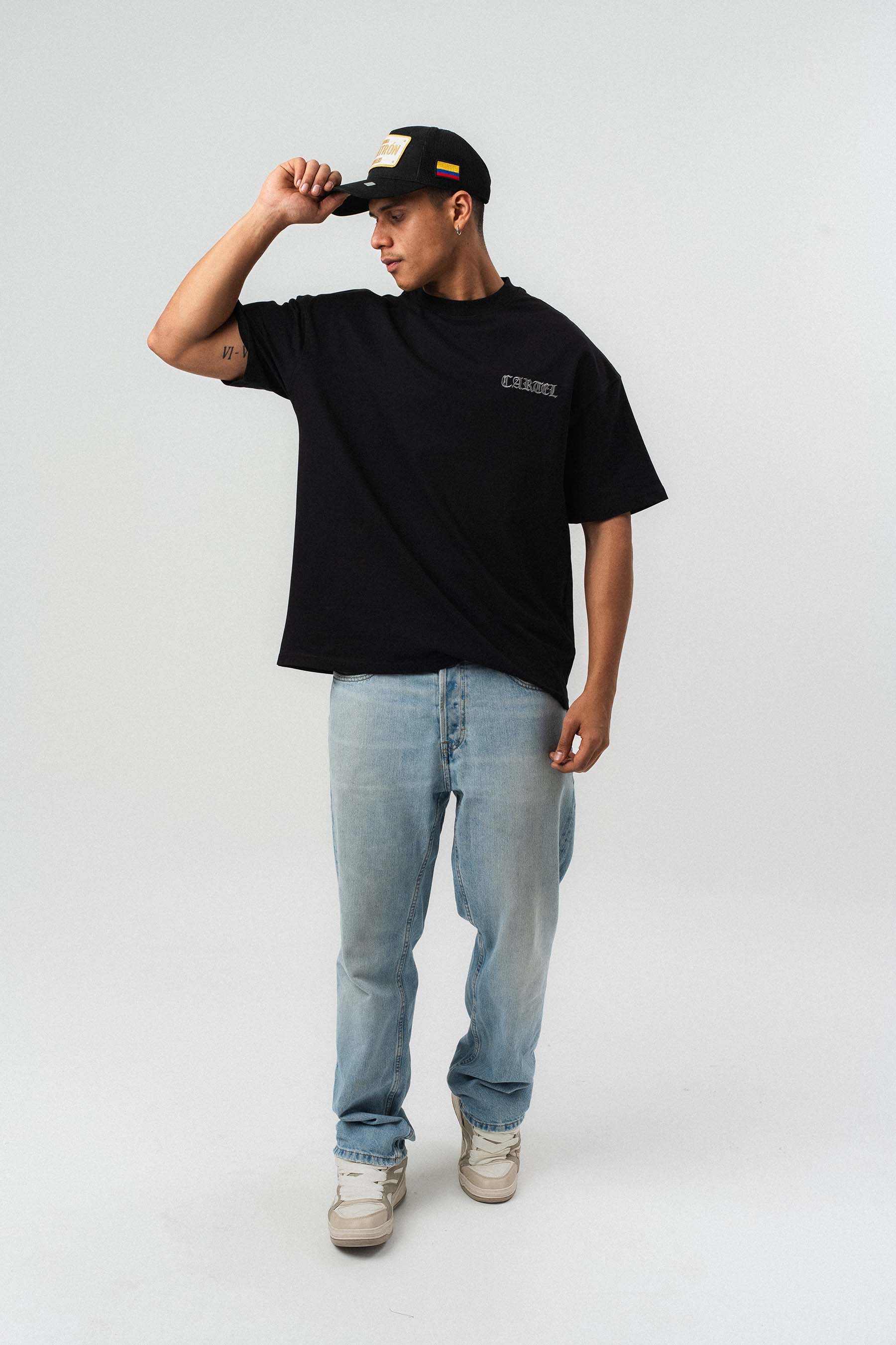 Cartel Medellin Nakış Detaylı Siyah Oversize Baskılı T-Shirt