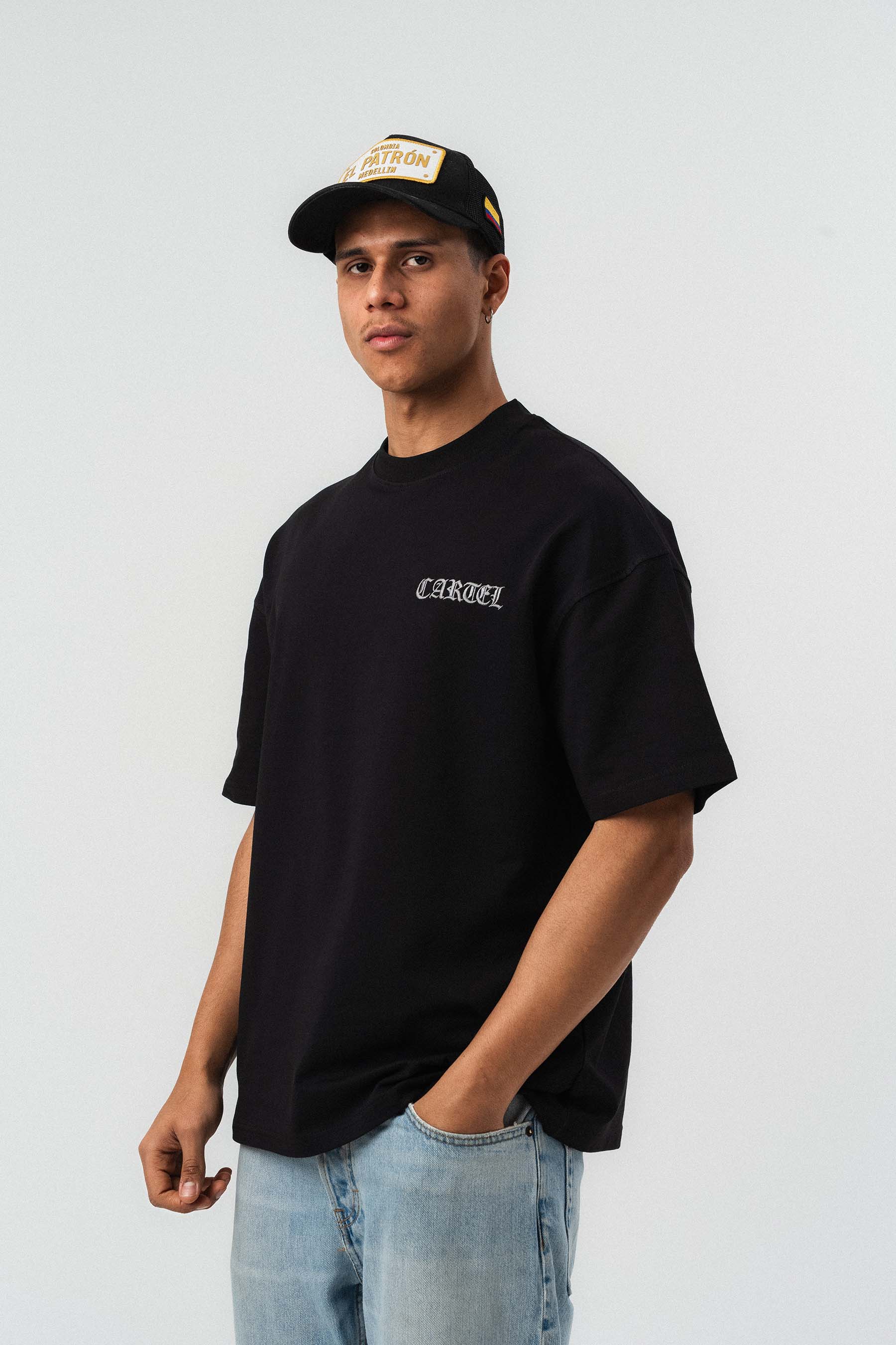 Cartel Medellin Nakış Detaylı Siyah Oversize Baskılı T-Shirt