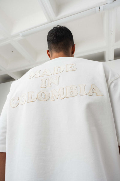Colombia Nakış Detaylı Beyaz Oversize Baskılı T-Shirt