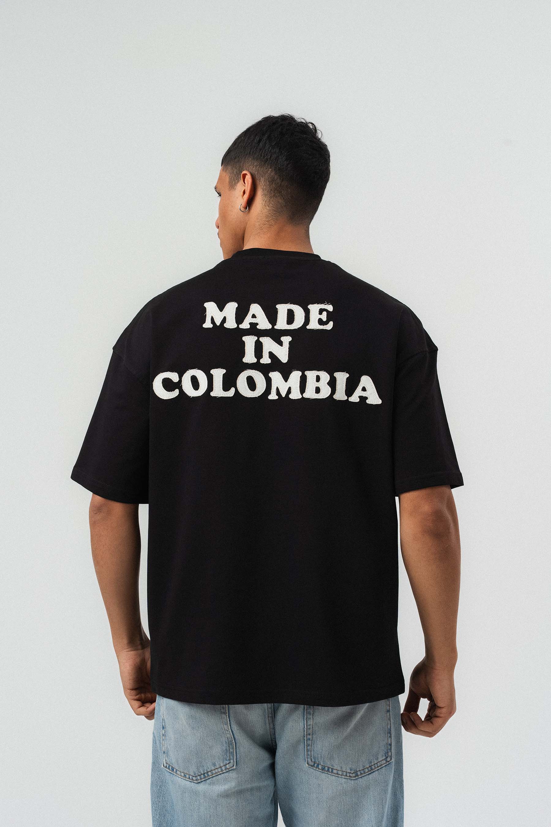 Colombia Nakış Detaylı Siyah Oversize Baskılı T-Shirt