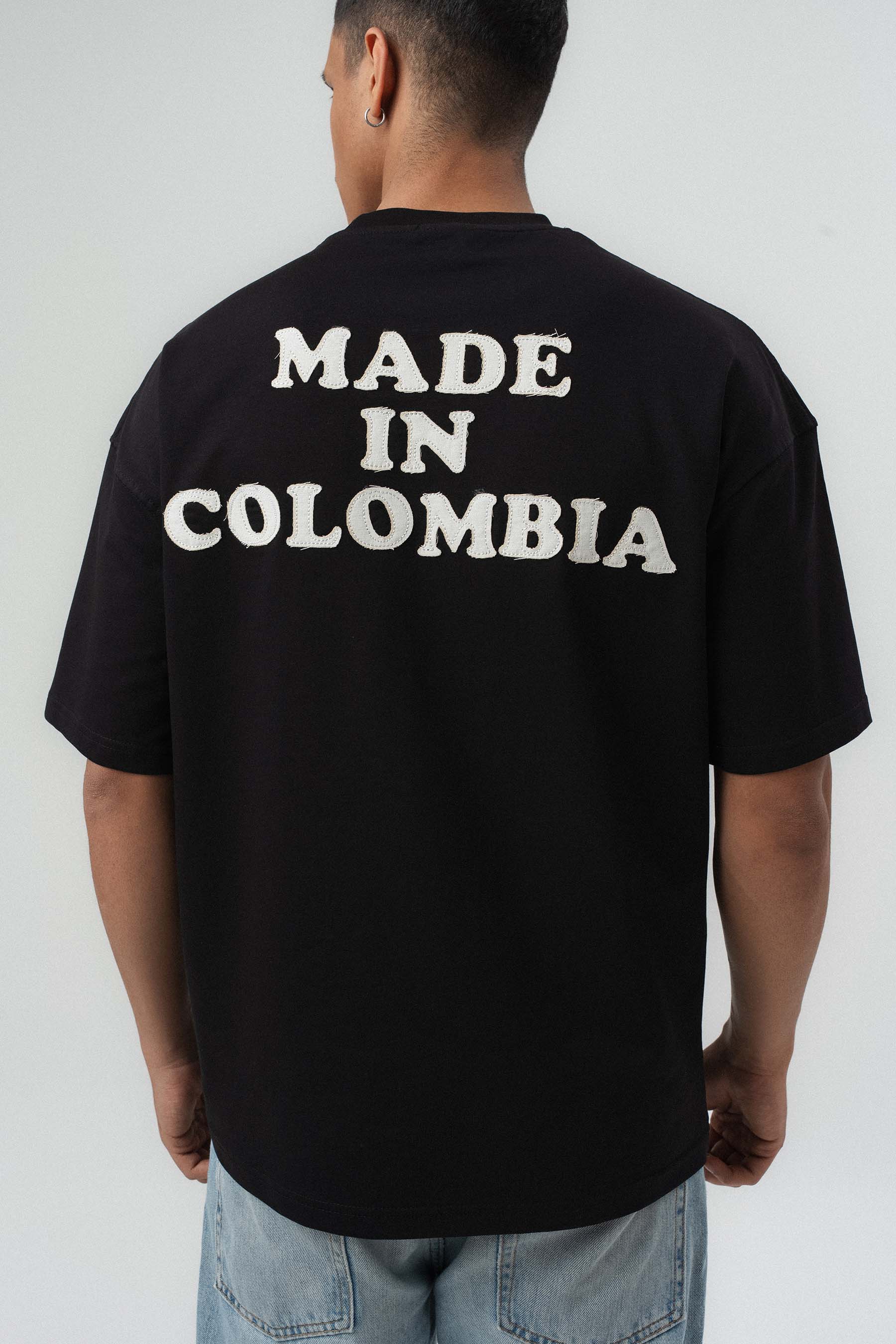 Colombia Nakış Detaylı Siyah Oversize Baskılı T-Shirt