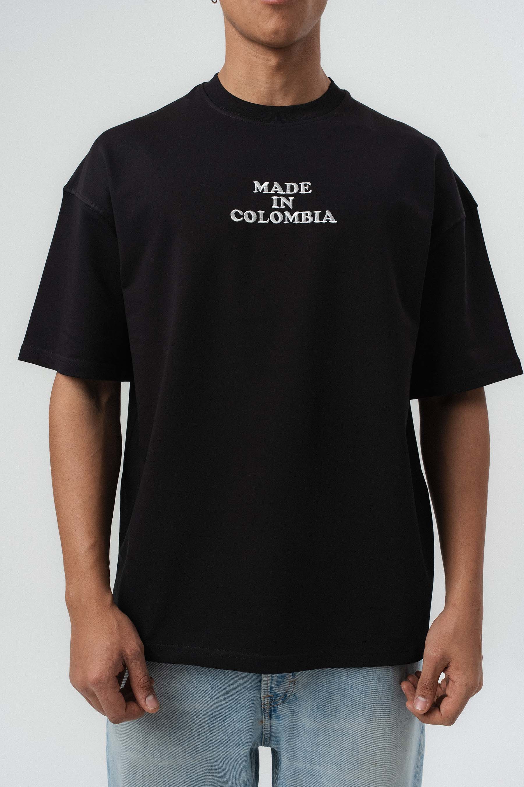 Colombia Nakış Detaylı Siyah Oversize Baskılı T-Shirt
